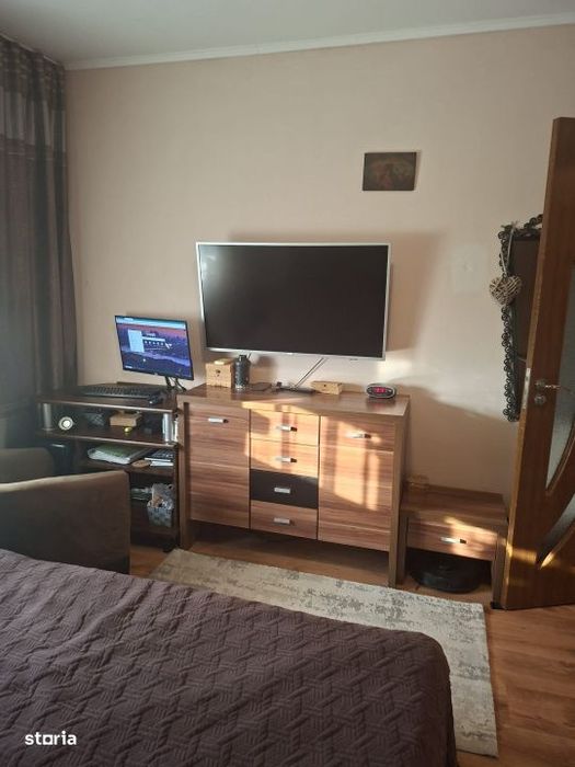 Apartament 3 camere, 72.52 mp, zona Craiovita Noua
