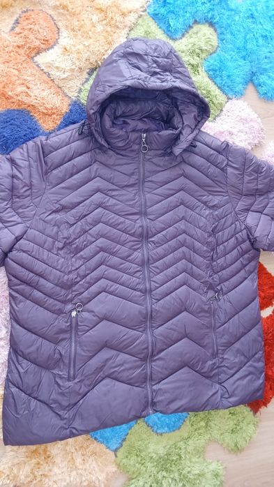 Дамско олекотено яке