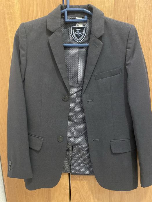 Продается пиджак и брюки