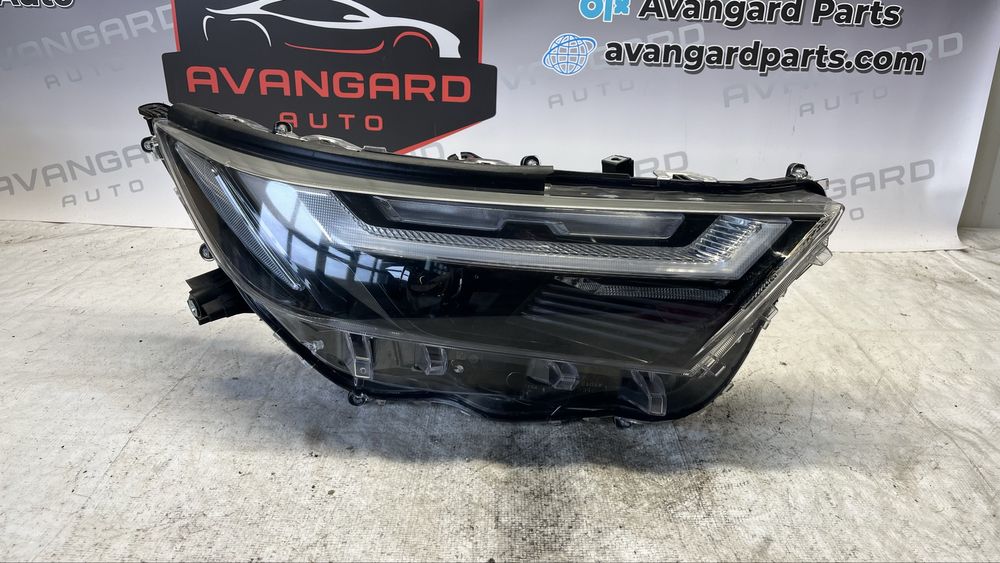 Ляв и десен фар Toyota Rav 4 5 2022-