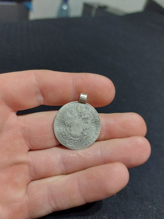 Monedă din argint .