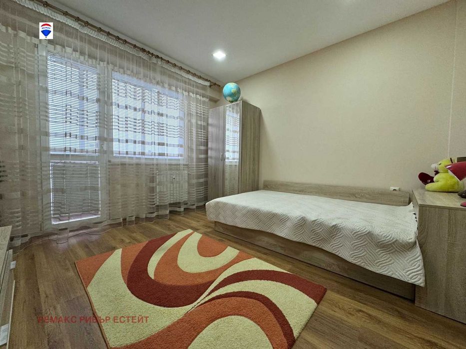 Дава се под наем Тристаен апартамент в Русе, Здравец - 82 кв.м за 408.51 € - Снимка #9