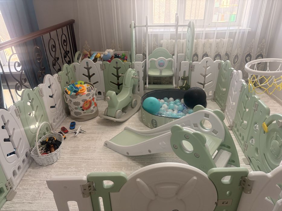 Детский манеж продам