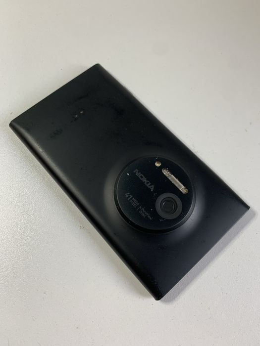 Telefon Nokia Lumia 1020 - Pentru Piese - Defect