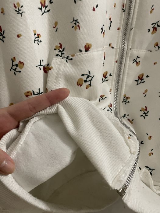 Кофта белая с кружевом