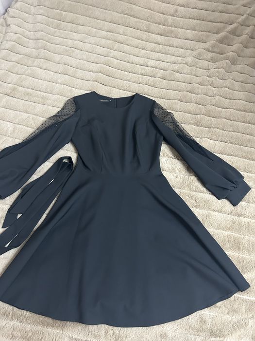 Продам женские платья