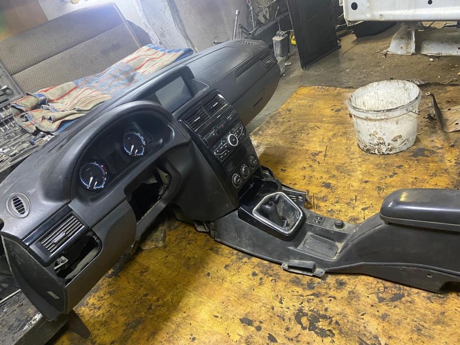 Панель Приора 2 люкс