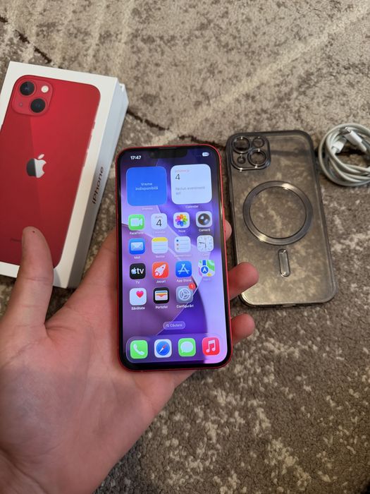 Vand iPhone 13 red impecabil fullbox