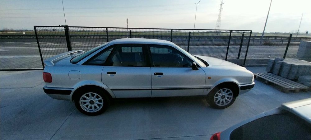 Ауди 80 В4 1.6 бензин 101 конски сили