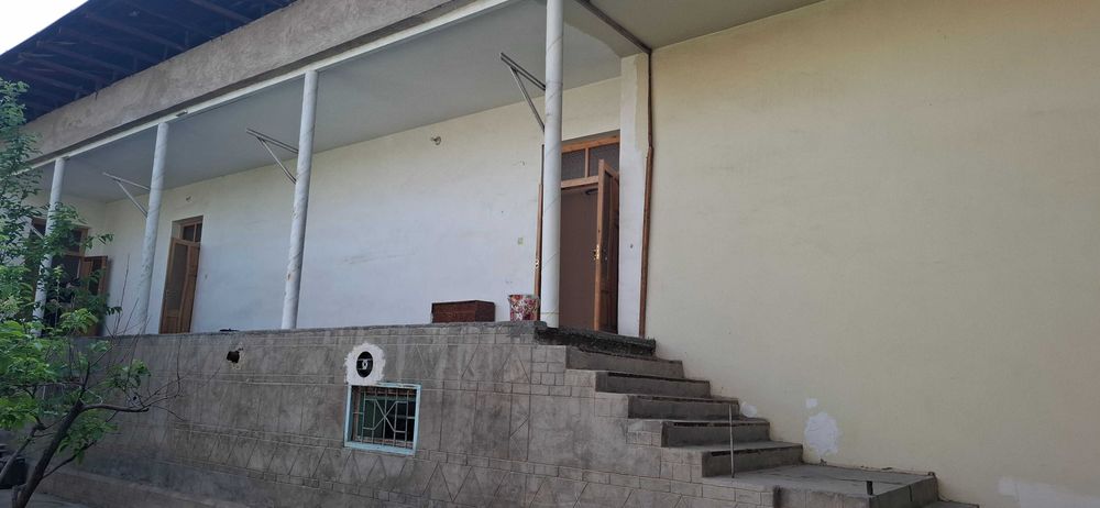 6 sotix xovli sotiladi