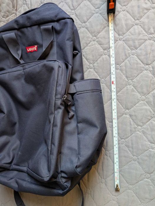 Две оригинални раници LEVI'S (нова и ползвана)