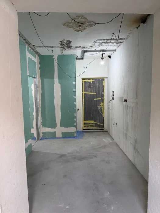 Срочная продажа на Нукусской — 1 этаж с потенциалом под офис! + подвал