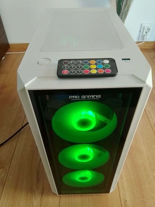Gaming PC - Intel i5-10600KF - RX 6600 XT - 16GB RAM 3200Mhz