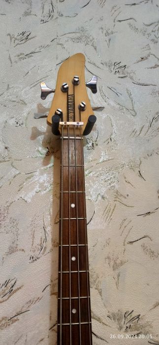 Продам бас-гитару YAMAHA TRBX174 Black