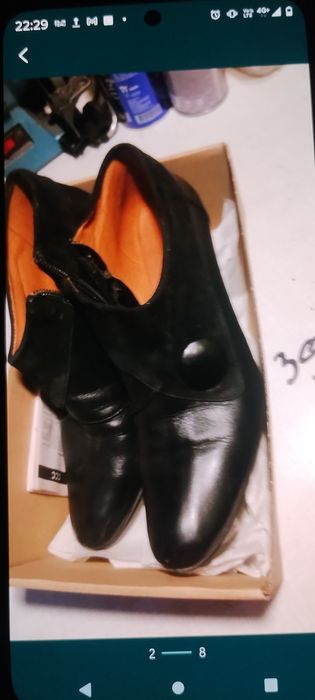 Numărul 39 ,puțin purtate