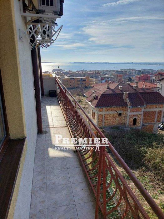 Продава се Двустаен апартамент в Свети Влас - 82 кв.м за 1000 €/кв.м - Снимка #1