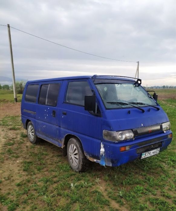 Продам авто Митсубиши Л 300
