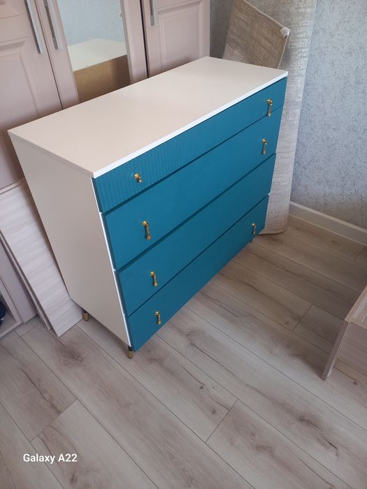 кровать с матрасом