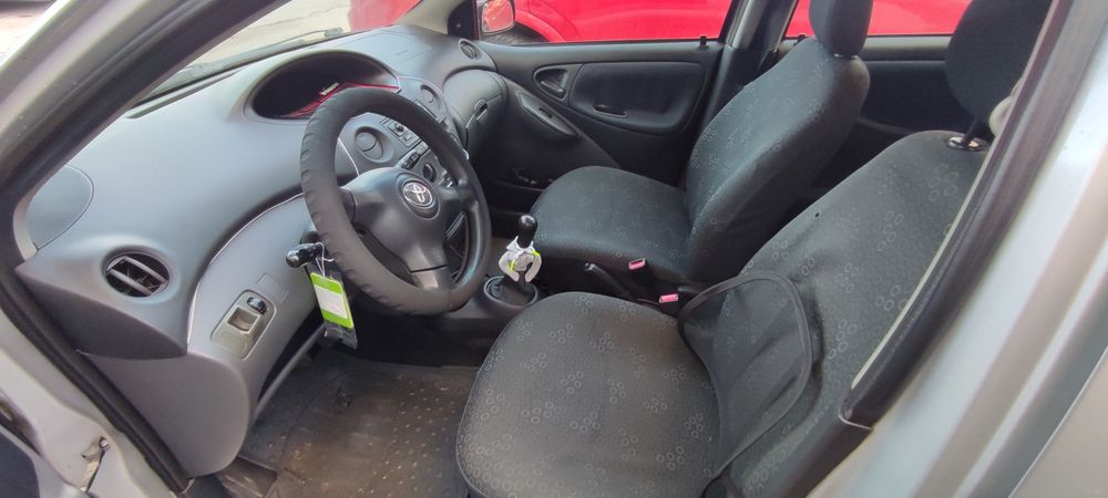 Тойота Ярис 1,3/ климатик