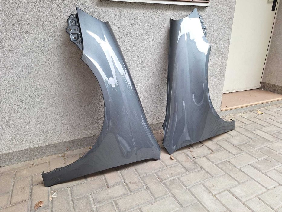 Aripa Fata Dreapta & Stanga VW Jetta 3 An 2005-2011 Vopsita Gri Inchis