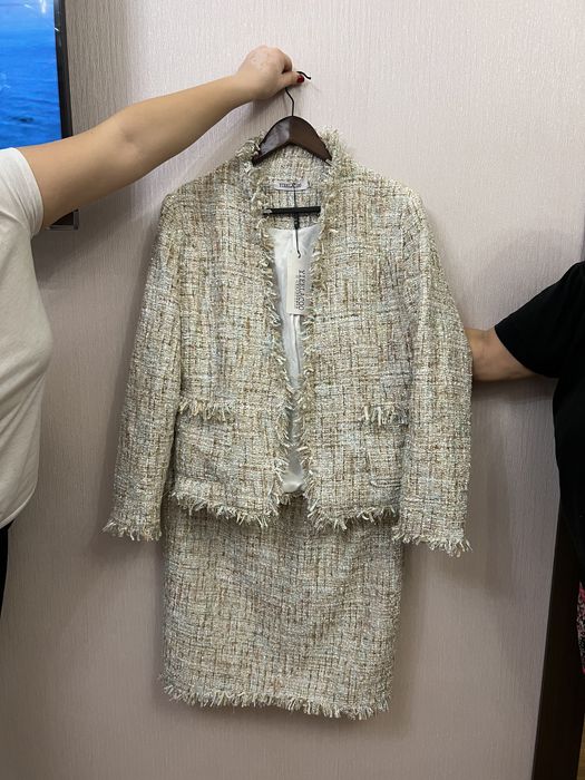 Продам костюм