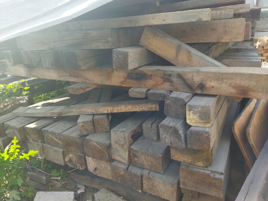 Продам брус на баню хватит
