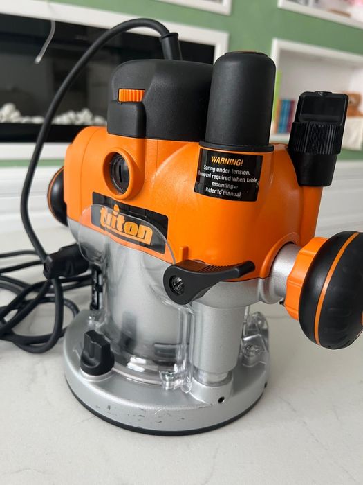 Freza lemn profesionala,2400W, maner multifunctional,1/2- 12 mm Triton