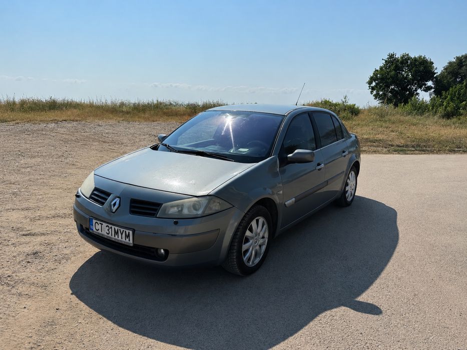 Reno megan 2 sedan