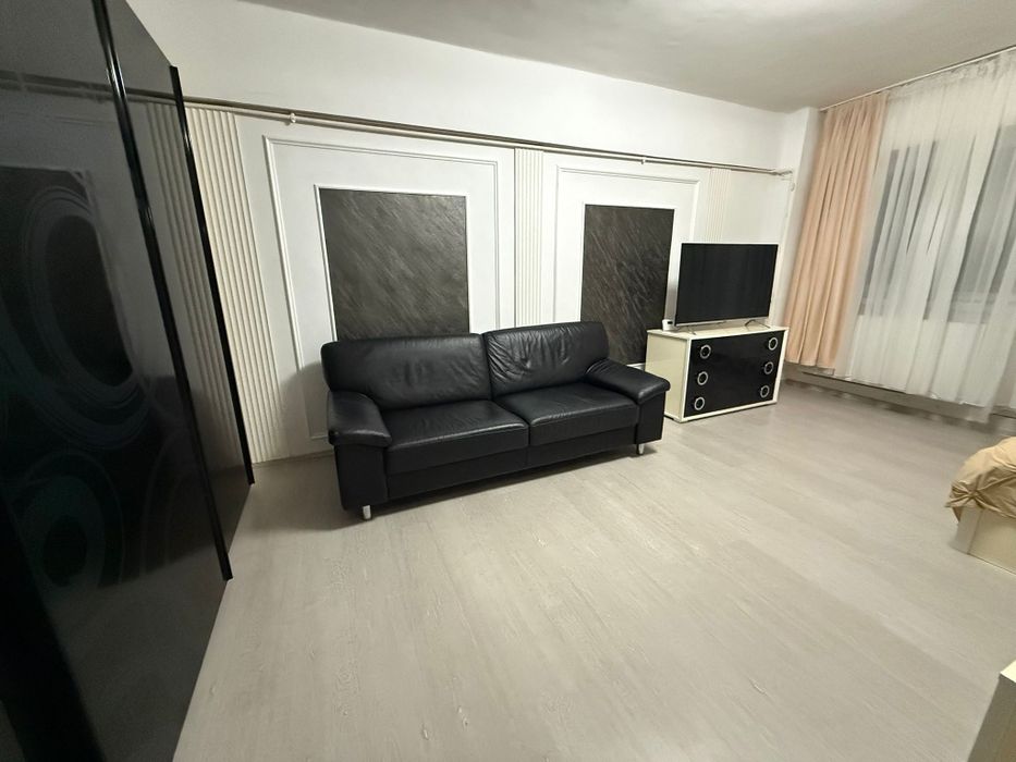 Inchiriez garsoniera