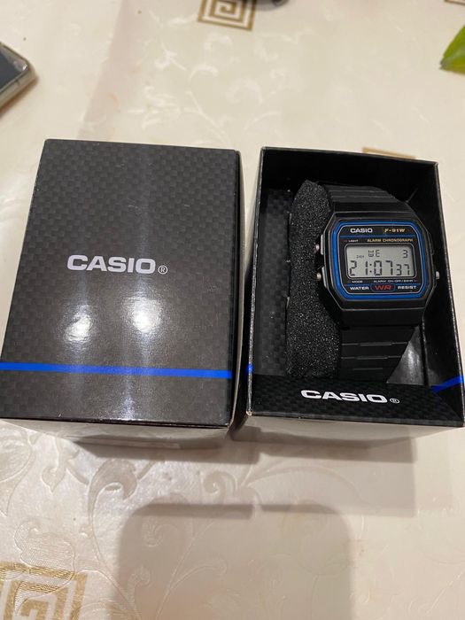 Casio nou, nepurtat.