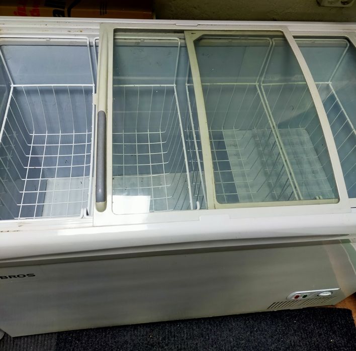 Продам холодильник