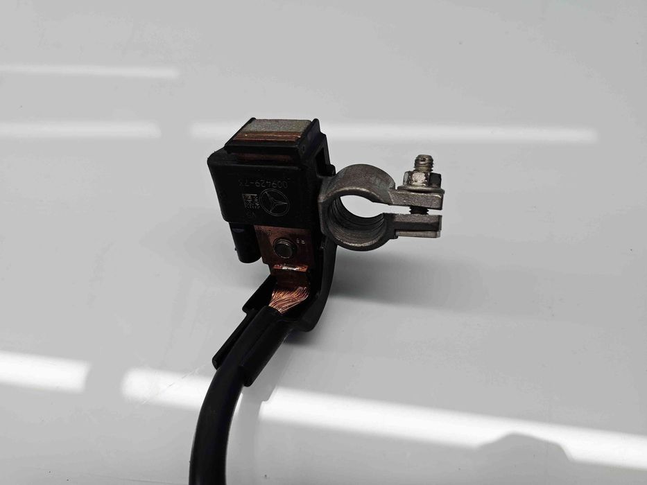 Borna baterie (-)  Mercedes Clasa C (W204) [Fabr 2007-2014] A21154204