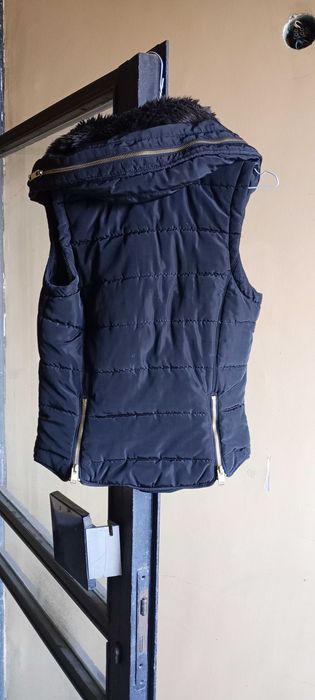 Дамско елече H&M номер XS и яке р-р М и мъхесто палто