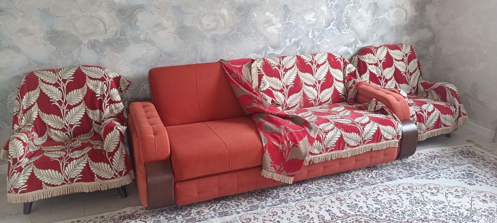 Продам диван с креслами
