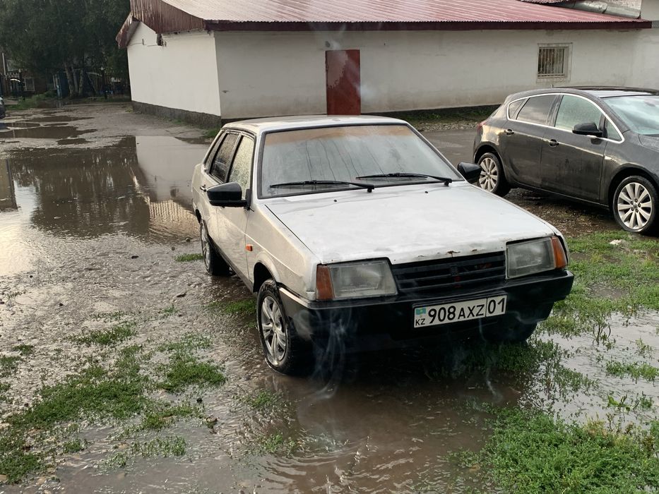 Продам ваз 21099.