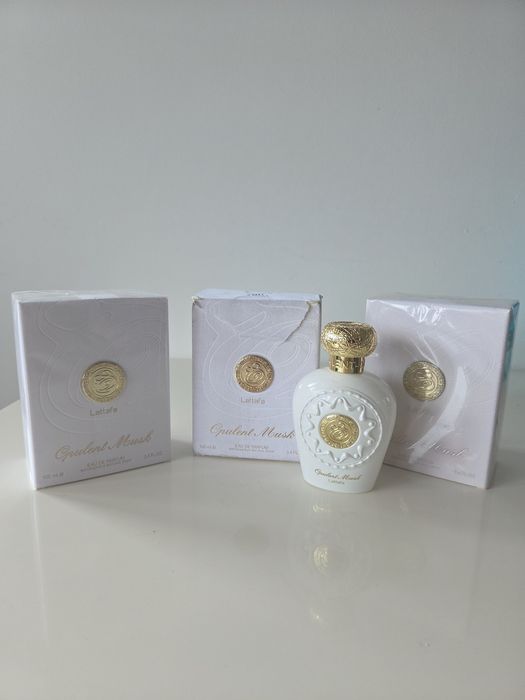 Apa de Parfum Opulent Musk, Lattafa, Femei - 100ml