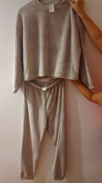 Compleu haine de casa