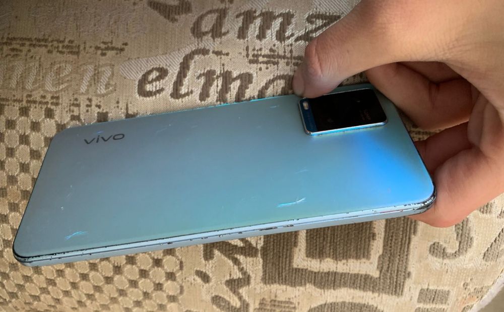 Продам Vivo Y33s