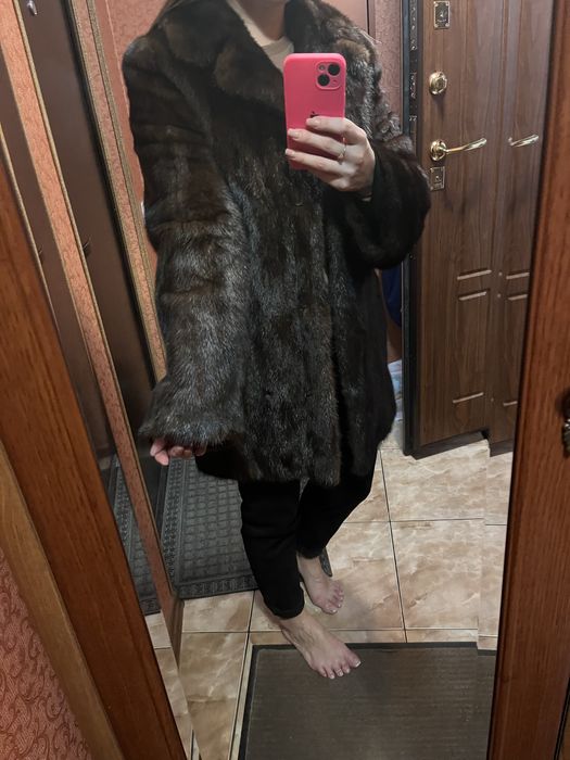 Продаю норковую шубу