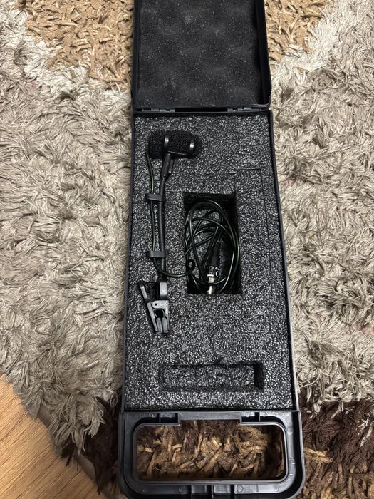 Microfon instrument AKG Wireless