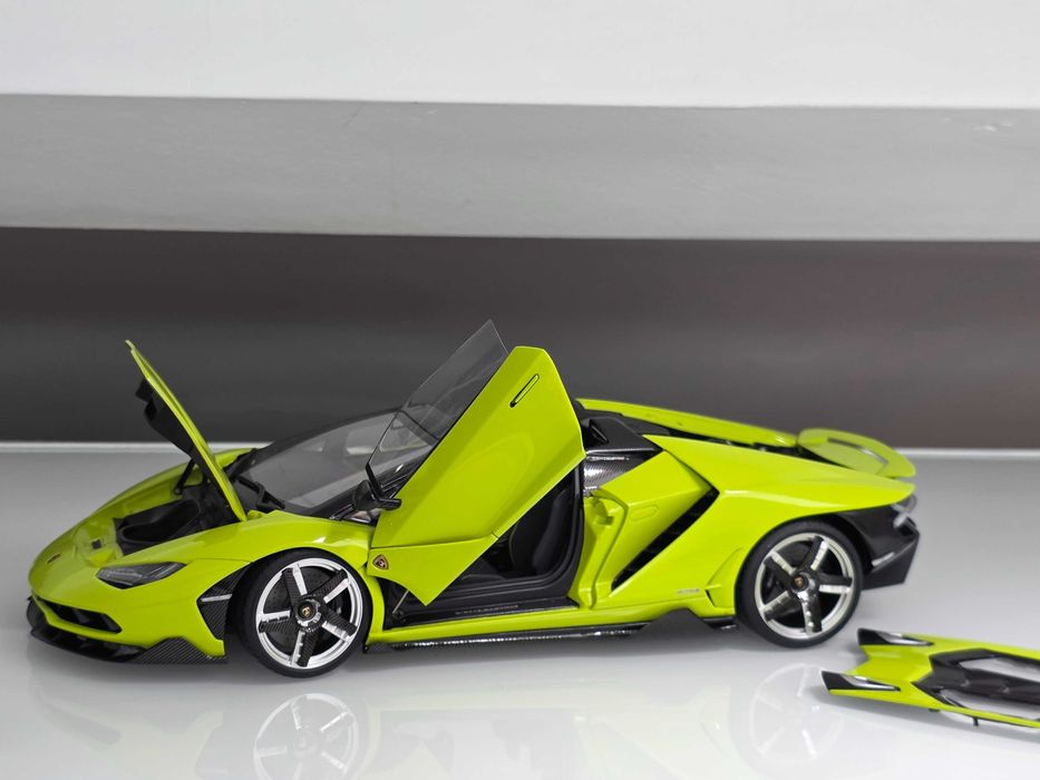 Macheta Auto Colectie 1/18 AUTOart Lamborhini Centenario Roadster