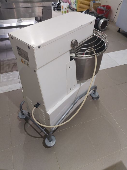 Malaxor 220 v 25 litri