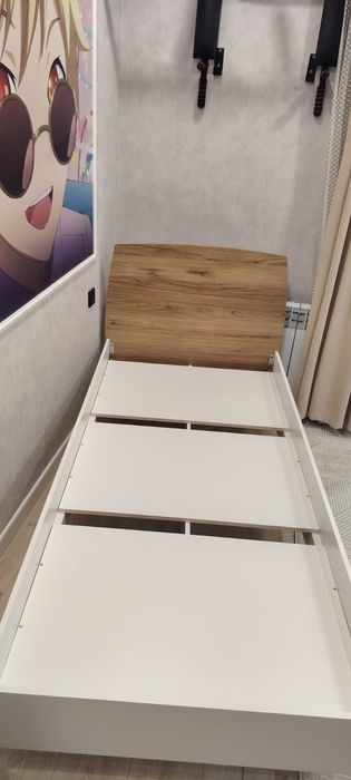 Продам кровать полуторку