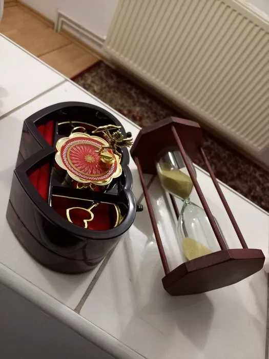 CRĂCIUN,CLEPSIDRA,Japan,Cutie muzicală, ptr. Bijuterii,Unice,TECHNICS