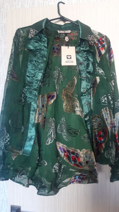 Женская одежда. Тройка