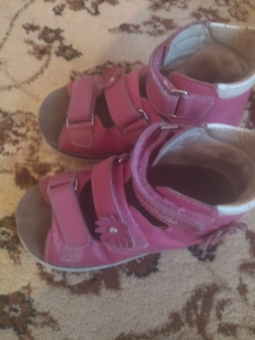 Продаётся ортообувь, размеры разные