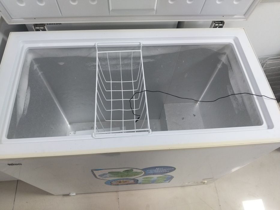 Продаю морозильник с гарантией