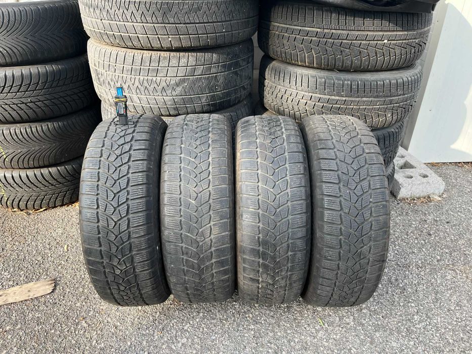4бр зимни гуми DUNLOP  205/60/16 с ДОТ 44/2019г