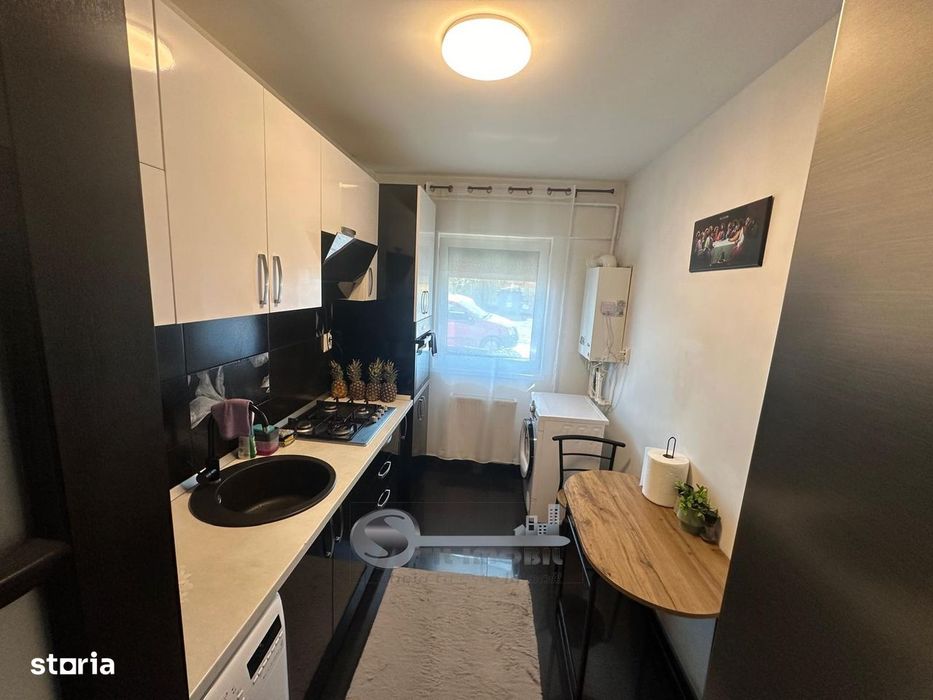Apartament 2 Camere Decomandat 42.5mp Galata Platoul Insorit