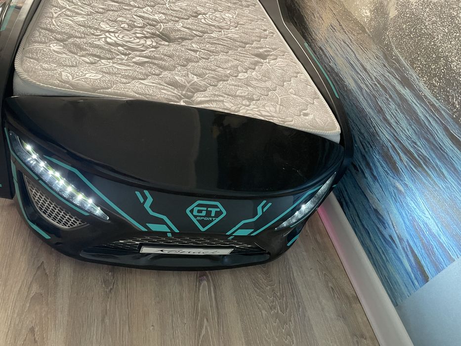 Машинка диван для детей